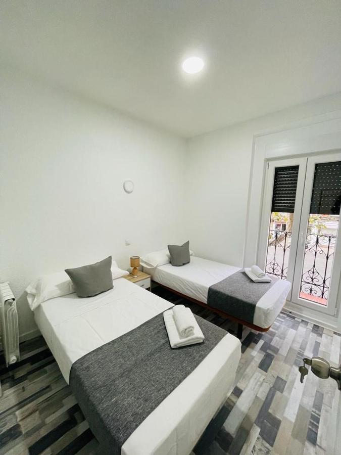 Hostal Noche Y Dia Madrid Bagian luar foto